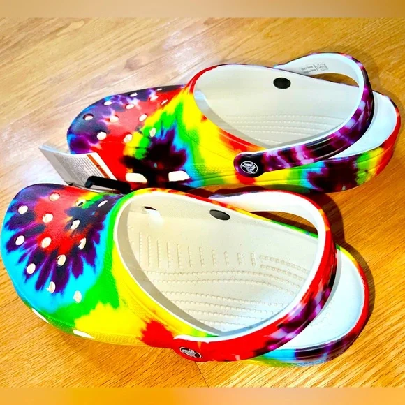 CROCS | Shoes | Crocs Tiedye Us Size 1 M Brand New With Tags  display picture 3
